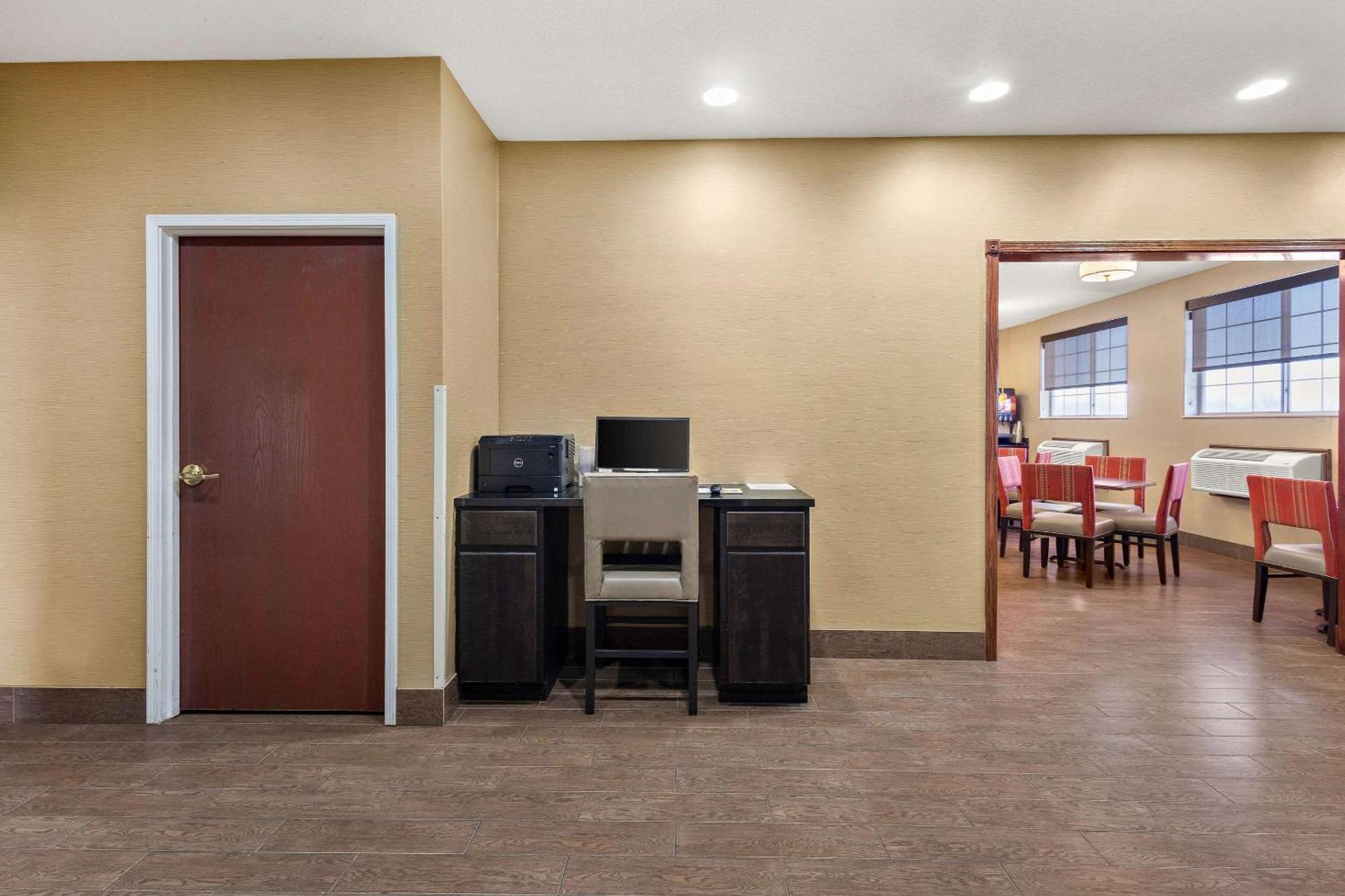 Comfort Inn Near Ouabache State Park Bluffton Εξωτερικό φωτογραφία
