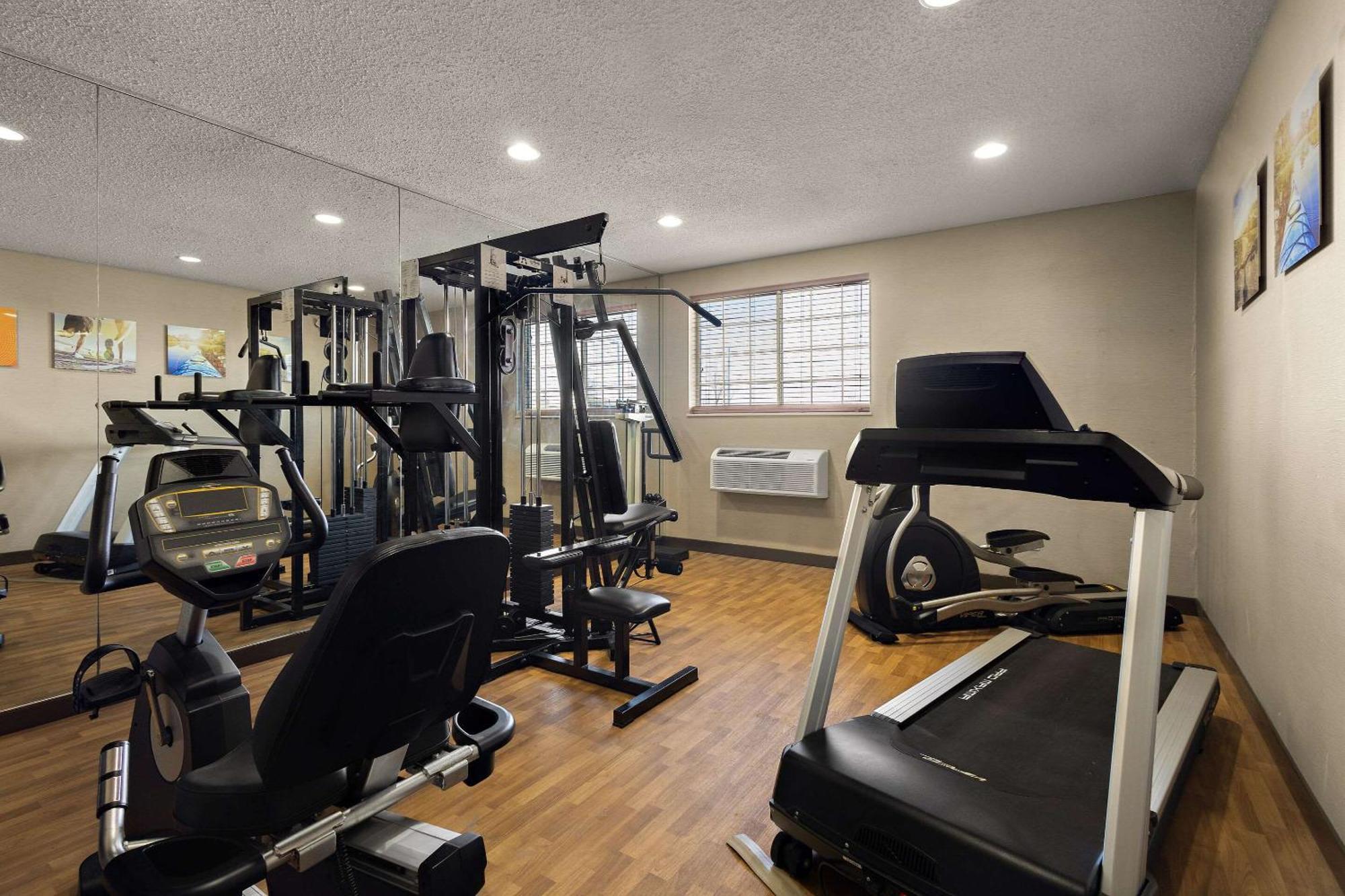 Comfort Inn Near Ouabache State Park Bluffton Εξωτερικό φωτογραφία